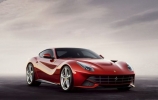 Ferrari pristatė naująjį F12 Berlinetta